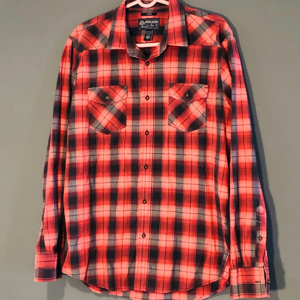 Men’s Casual American Rag Buttoned Shirt (Large)